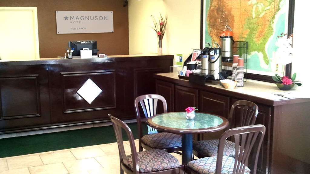 Magnuson Hotel Red Baron Garden City Nội địa bức ảnh